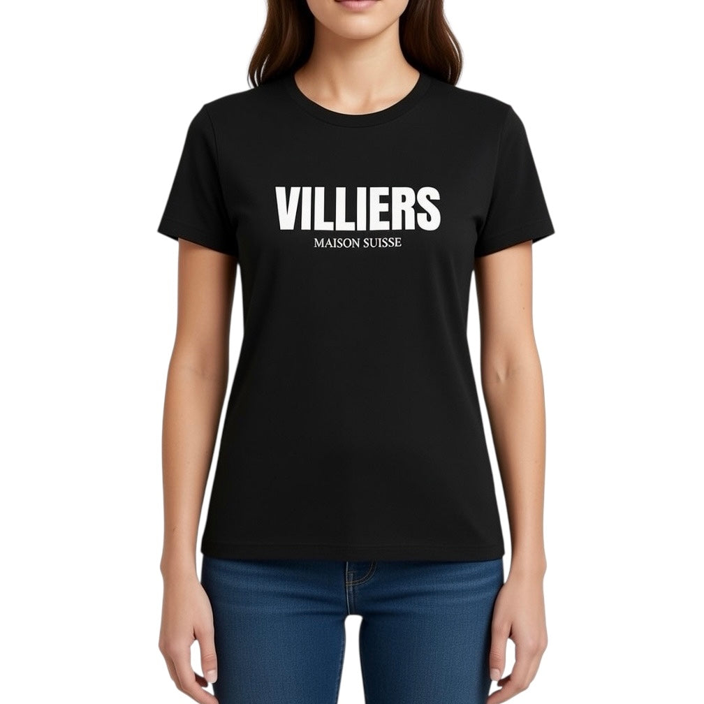 Damen T Shirt von VILLIERS MAISON SUISSE in Schwarz mit weissem Logo auf der Brust, getragen von einem Model in Frontansicht.